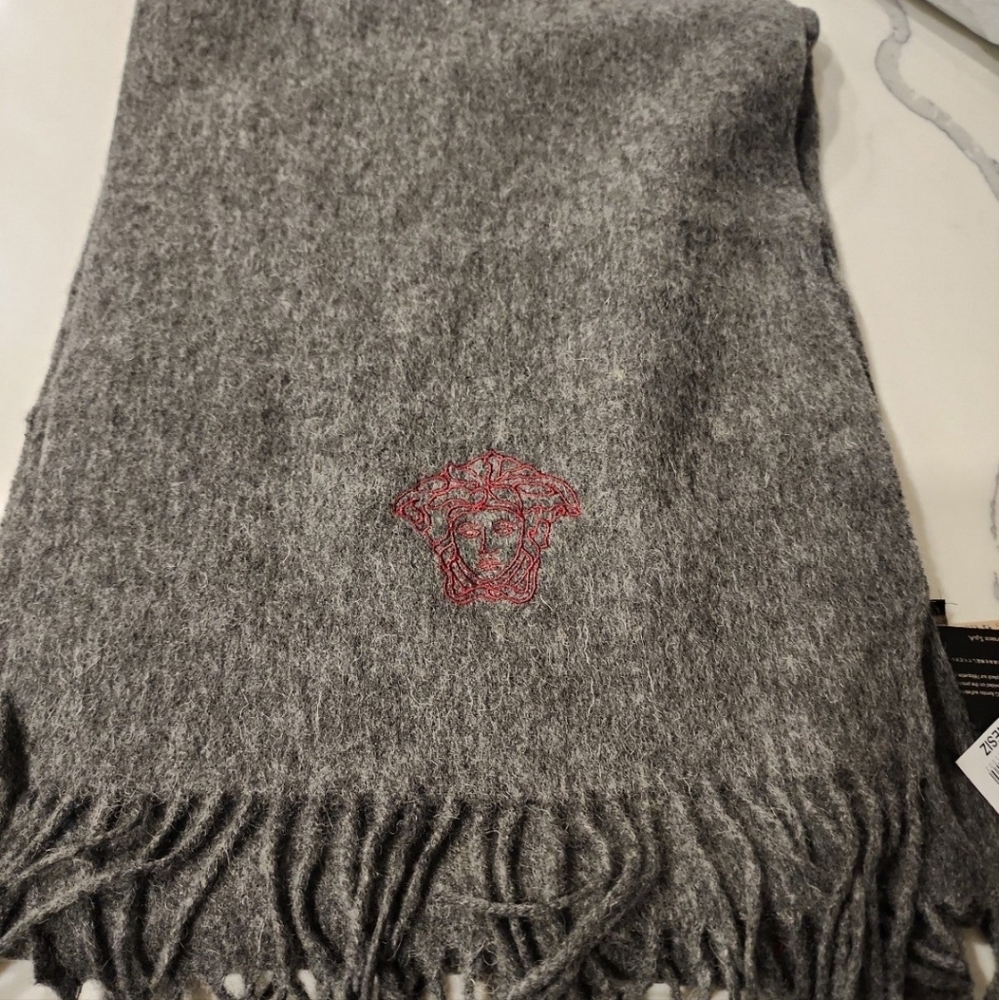 Authentic Versace wool scarf *NWT